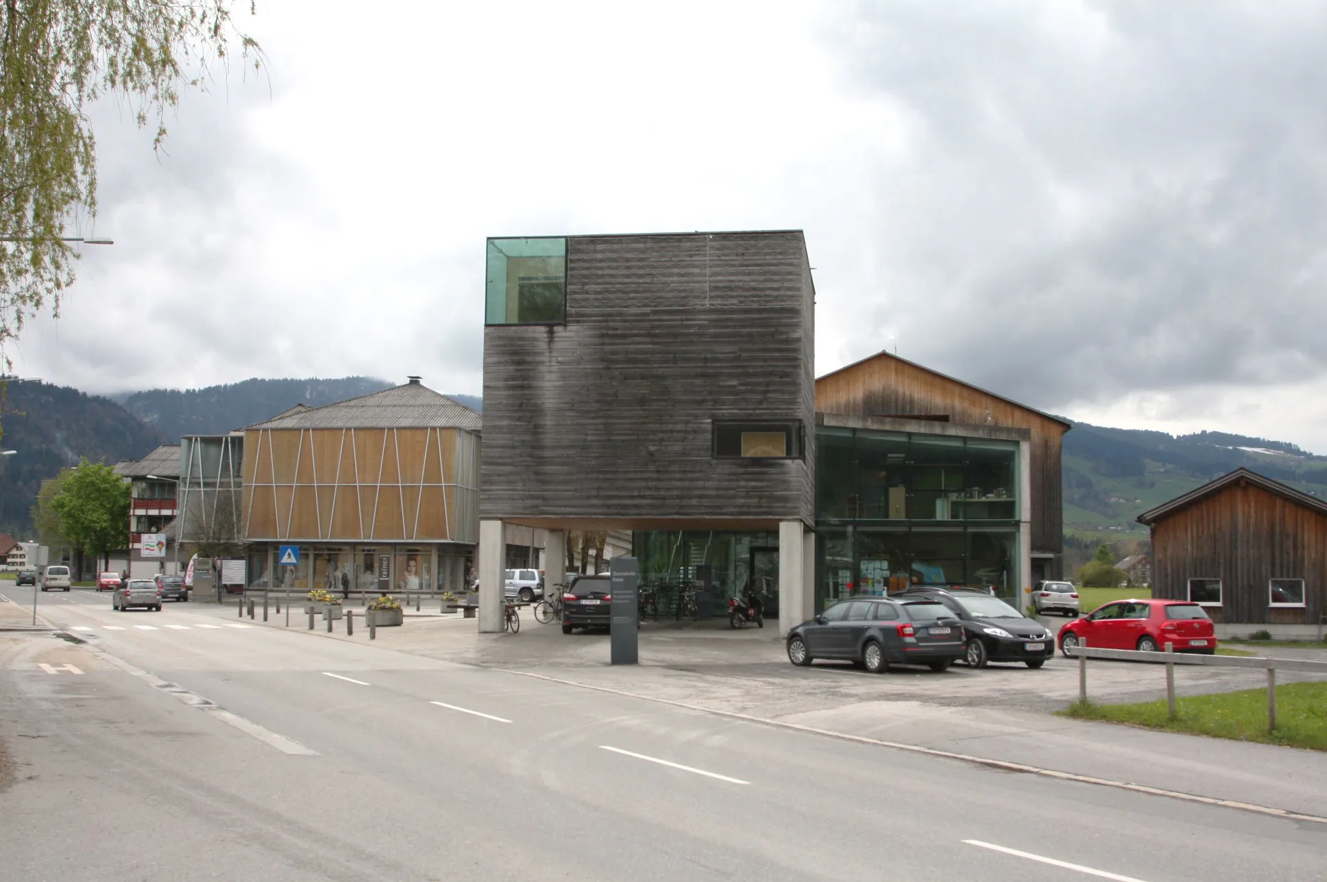Budynek w krajobrazie Vorarlbergu
